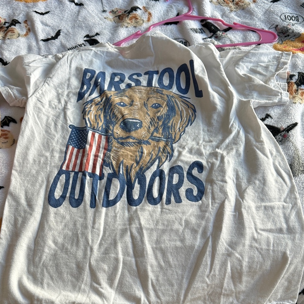Comfort Colors White Graphic Pocket T-Shirt